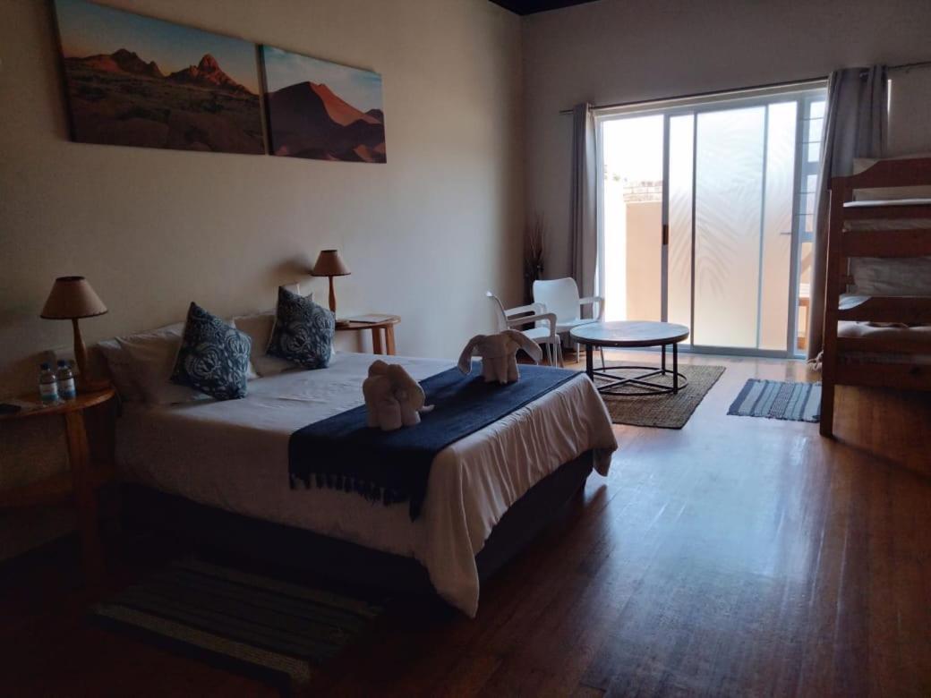 The Mole Guesthouse Swakopmund Ngoại thất bức ảnh
