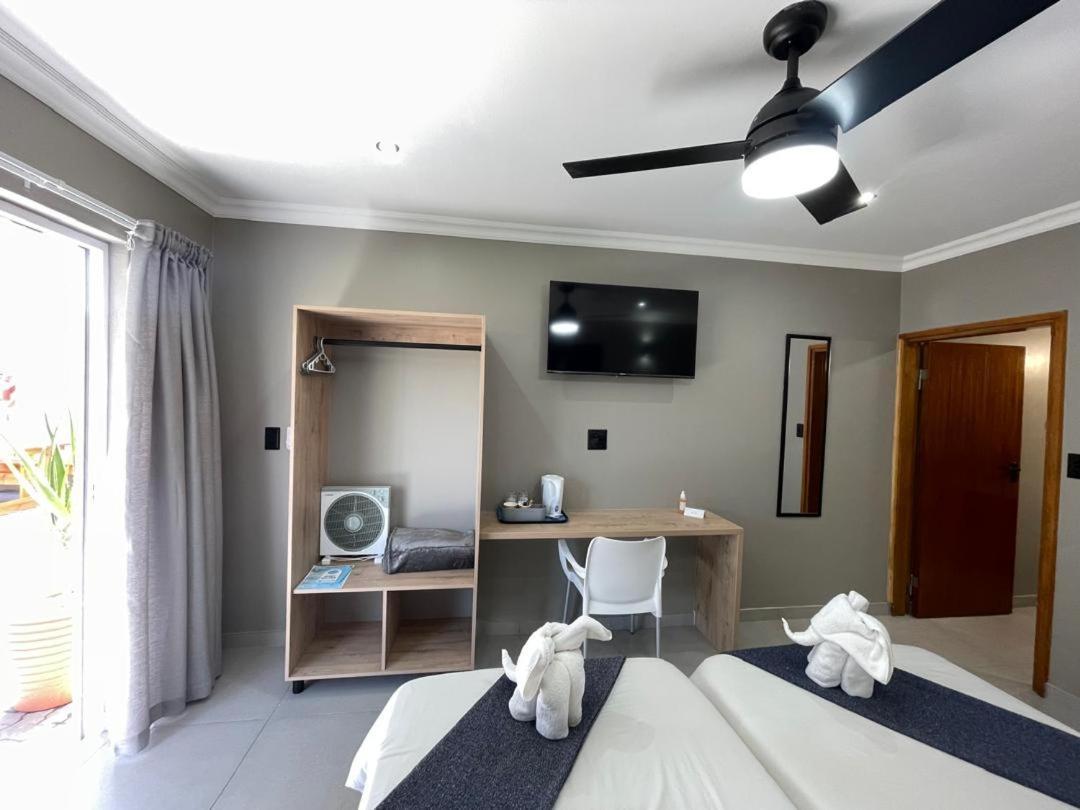 The Mole Guesthouse Swakopmund Ngoại thất bức ảnh